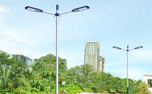 10月且末太阳能路灯安装优选专业服务商