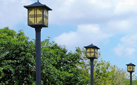 太阳能且末庭院灯怎么选亮度与续航更耐用 太阳能且末庭院灯怎么选亮度与续航更耐用